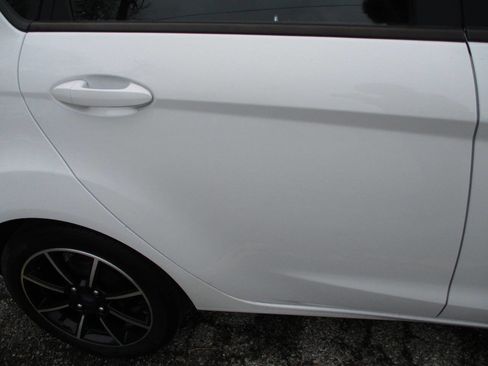 Used 2017 Ford Fiesta SE w/ Equipment Group 201A image 19