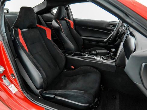 Used 2014 Scion FR-S image 27