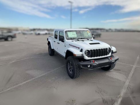 New 2026 Jeep Gladiator Mojave image 17