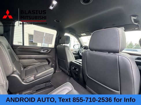 Used 2023 Chevrolet Suburban Premier image 14