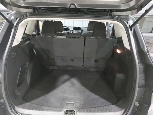 Used 2017 Ford Escape SE image 13