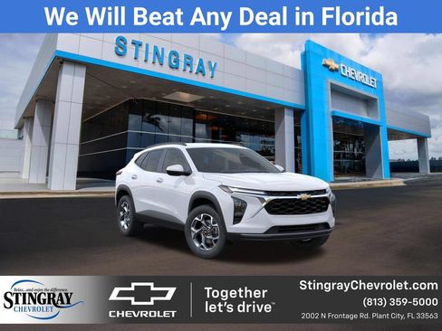 New 2026 Chevrolet Trax LT w/ Driver Confidence Package FWD image 1