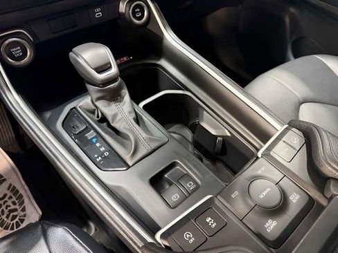 Used 2025 Toyota Grand Highlander AWD image 14