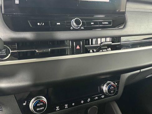 Used 2025 Mitsubishi Outlander SE AWD/4WD image 30