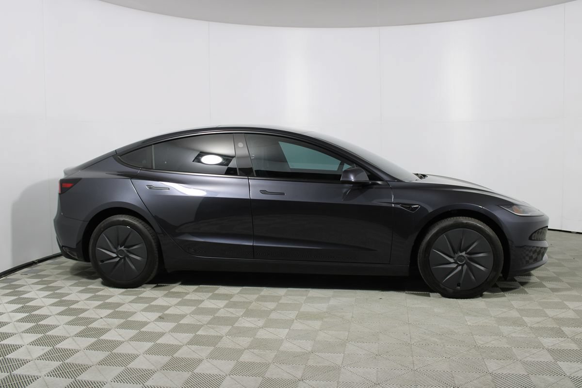 Used 2025 Tesla Model 3 Long Range RWD image 32