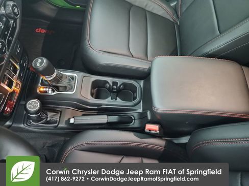 Certified 2025 Jeep Wrangler Unlimited Rubicon image 30