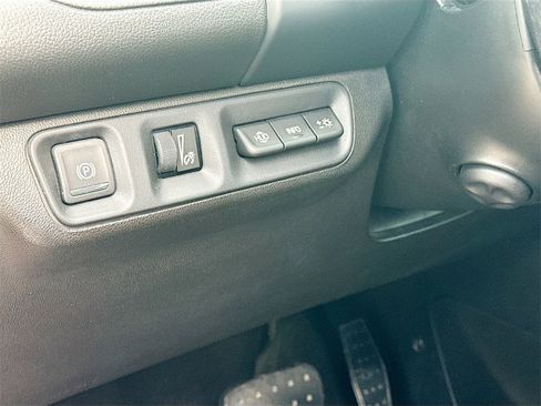 Used 2020 GMC Acadia Denali w/ Technology Package image 11