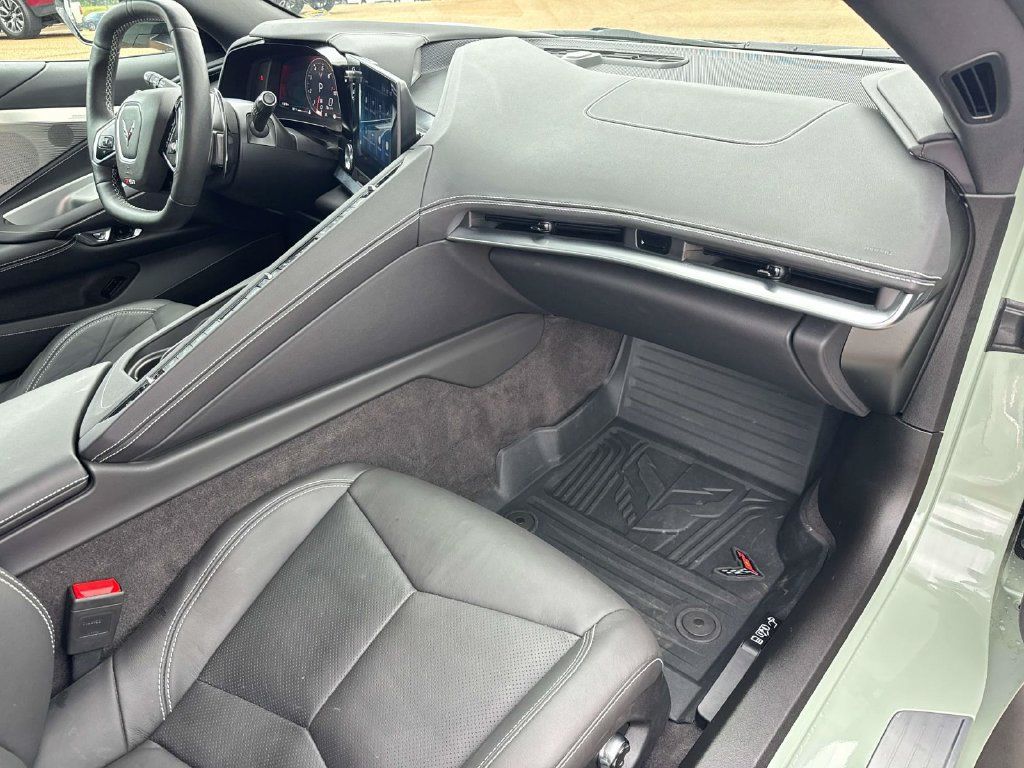 Used 2024 Chevrolet Corvette Stingray Preferred Cpe w/ Z51 Performance Package RWD image 13