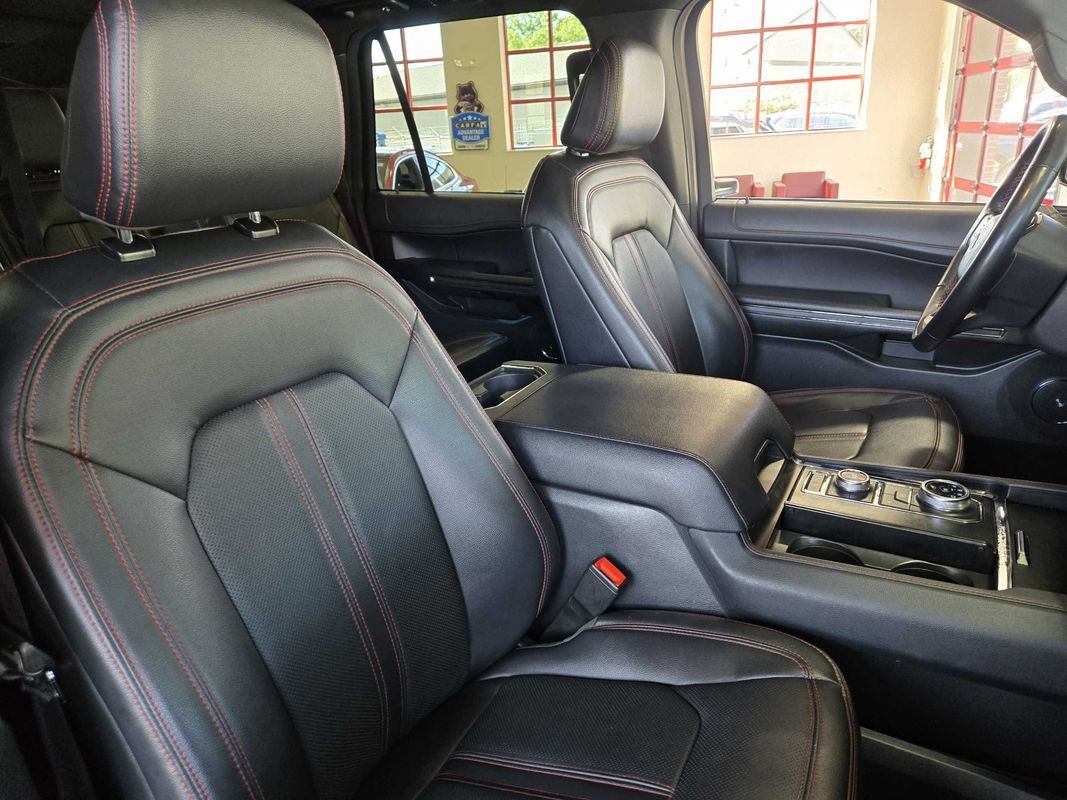 Used 2023 Ford Expedition Max Limited AWD/4WD image 31