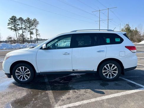 Used 2015 Nissan Pathfinder SL w/ SL Premium Package image 5