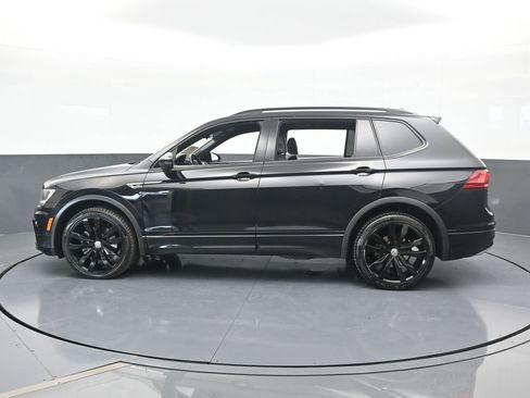 Used 2021 Volkswagen Tiguan SE R-Line image 3