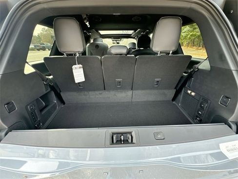 New 2025 Lincoln Navigator Reserve w/ Jet Appearance Package image 25