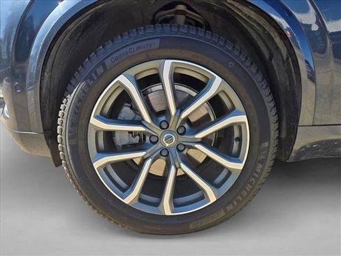 Used 2018 Volvo XC90 T6 Momentum w/ Convenience Package image 15