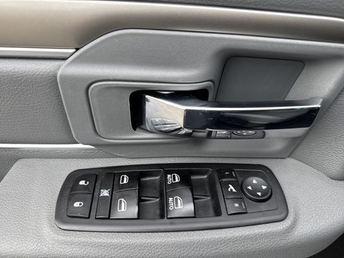 Used 2019 RAM 1500 Classic Warlock w/ Luxury Group image 15