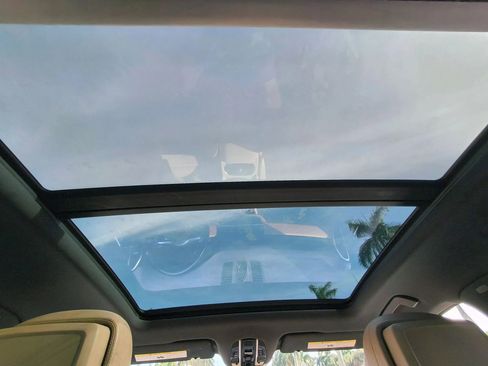 Used 2019 Porsche Cayenne image 22