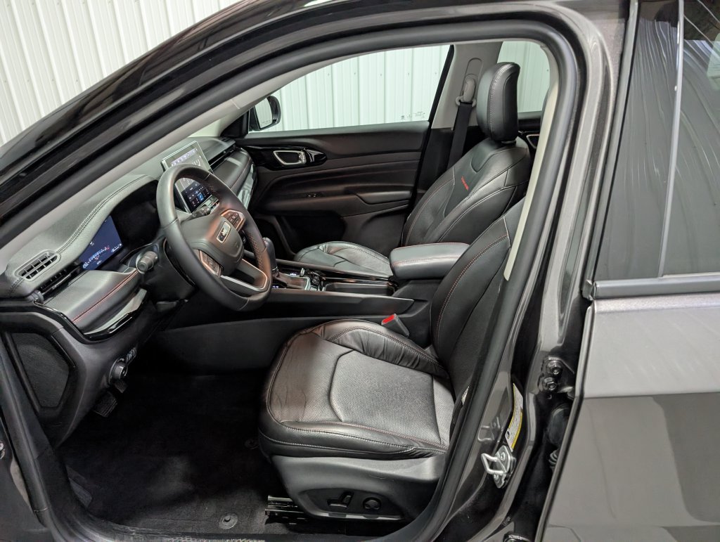 Used 2022 Jeep Compass Trailhawk w/ Trailhawk Elite Group AWD/4WD image 16