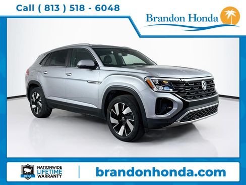 Used 2026 Volkswagen Atlas Cross Sport SE FWD image 1