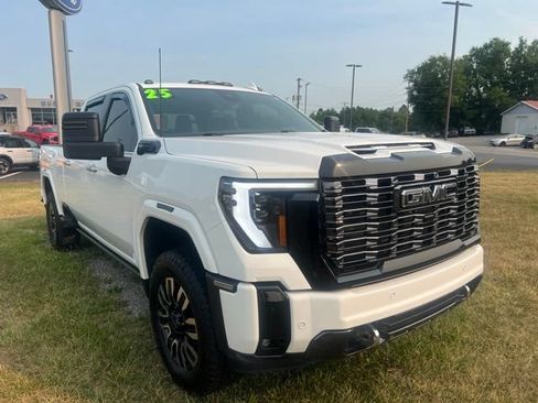 Used 2025 GMC Sierra 2500 Denali Ultimate AWD/4WD image 1
