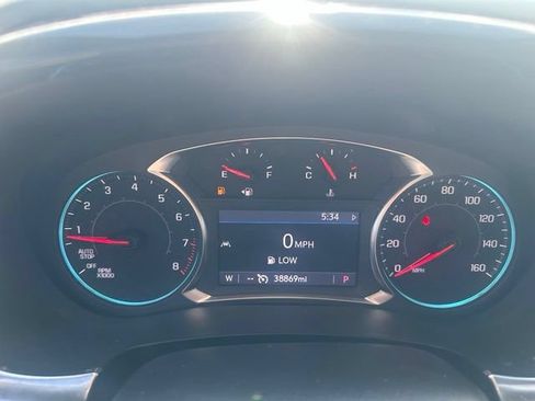 Used 2023 Chevrolet Traverse LT AWD/4WD image 28