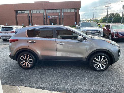 Used 2017 Kia Sportage EX AWD/4WD image 8