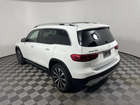 Used 2022 Mercedes-Benz GLB 250 image 3