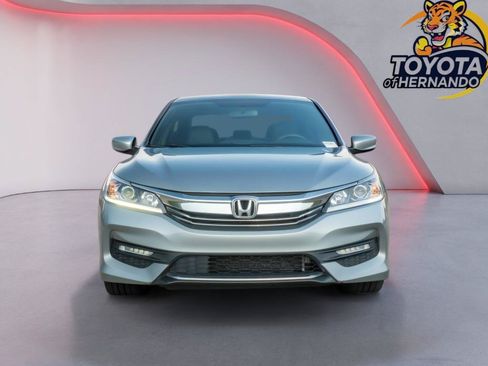 Used 2016 Honda Accord Sport image 2