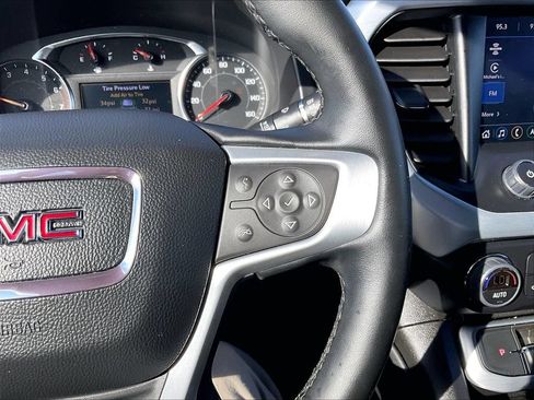 Used 2023 GMC Acadia SLT w/ Preferred Package AWD/4WD image 24