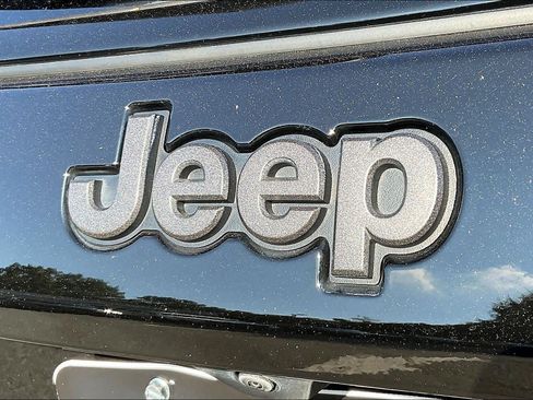 Used 2024 Jeep Compass Limited w/ High Altitude Package AWD/4WD image 61