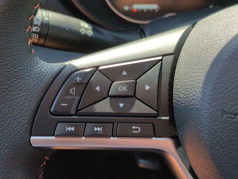 New 2025 Nissan Versa SR w/ Trunk Package image 14