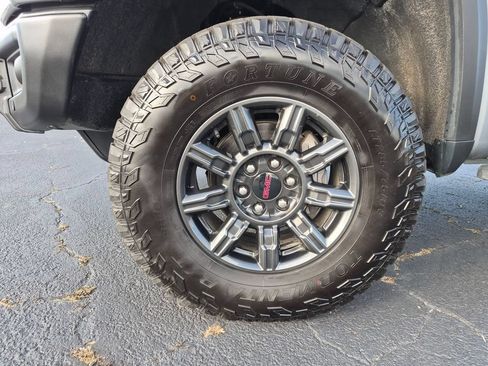 Used 2024 GMC Sierra 1500 AT4X AWD/4WD image 22