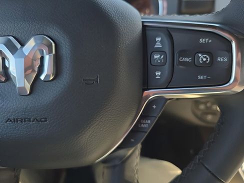 New 2026 RAM 1500 Laramie AWD/4WD image 21