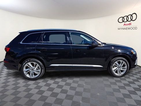 Used 2023 Audi Q7 3.0T Premium w/ Convenience Package AWD/4WD image 7