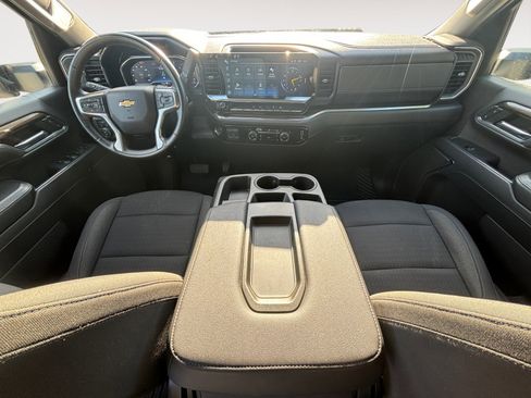 Used 2024 Chevrolet Silverado 2500 LT image 10