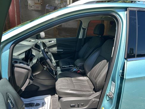 Used 2013 Ford Escape Titanium w/ Parking Technology Pkg AWD/4WD image 19