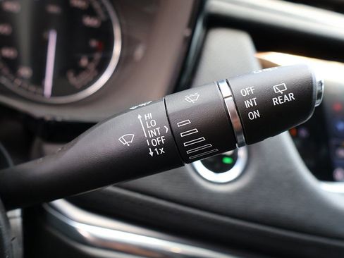 Used 2022 Cadillac XT5 Luxury image 48