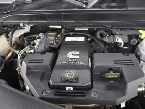 Used 2023 RAM 3500 Laramie AWD/4WD image 19