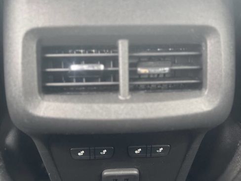 Used 2021 Chevrolet Equinox Premier AWD/4WD image 15