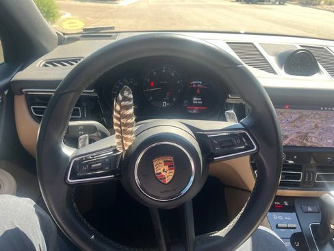 Used 2023 Porsche Macan AWD/4WD image 5
