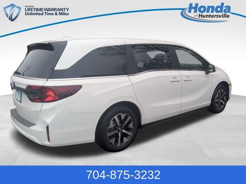New 2026 Honda Odyssey EX-L image 9