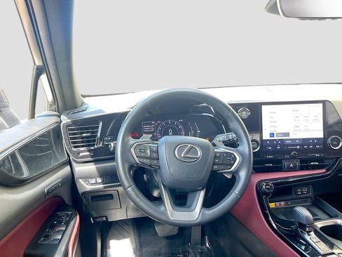 Used 2022 Lexus NX 250 FWD image 23