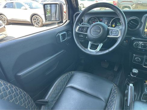 Used 2021 Jeep Wrangler Unlimited Sahara image 19