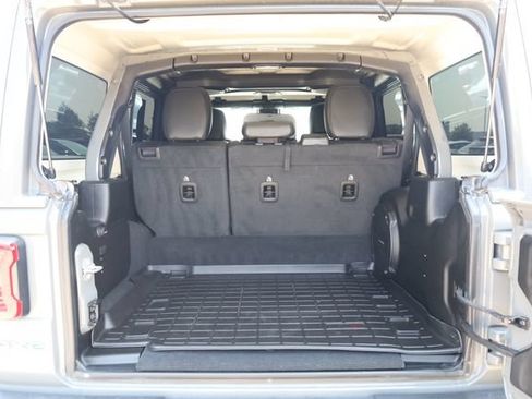 Used 2021 Jeep Wrangler Unlimited Sahara w/ Cold Weather Group AWD/4WD image 29