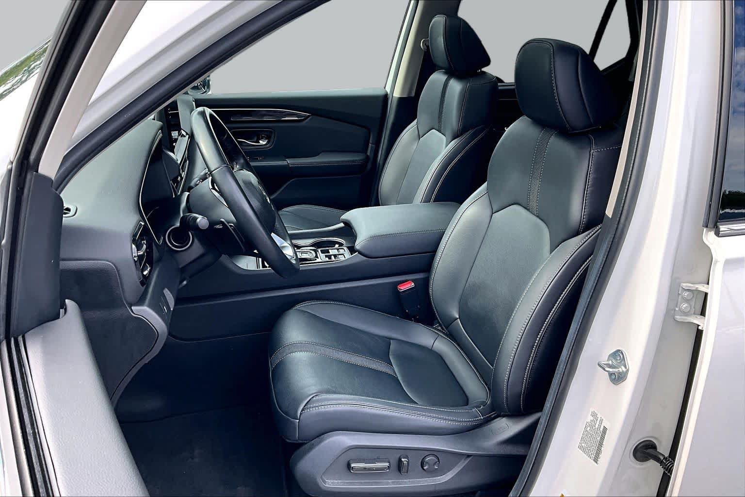 Used 2024 Honda Pilot Touring image 8