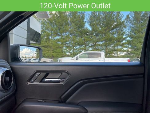 Used 2024 Chevrolet Colorado LT w/ LT Convenience Package III AWD/4WD image 26