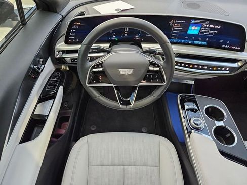 Certified 2024 Cadillac Lyriq Luxury image 14