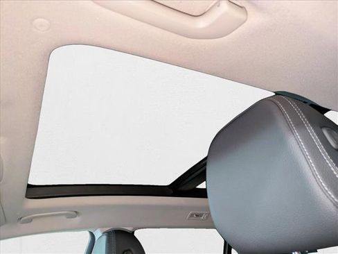 New 2026 Mercedes-Benz GLS 450 4MATIC image 17