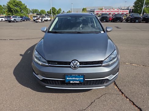 Used 2019 Volkswagen Golf Alltrack SE AWD/4WD image 14