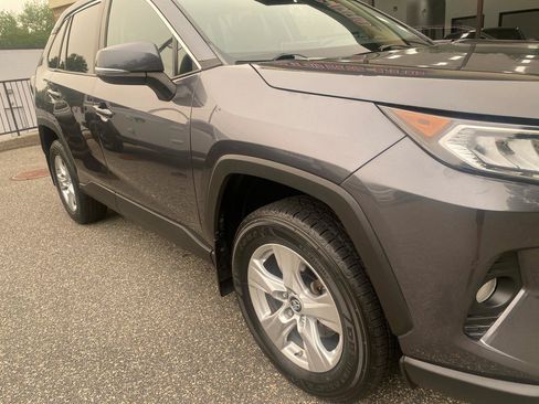 Used 2019 Toyota RAV4 XLE w/ Convenience Package AWD/4WD image 28