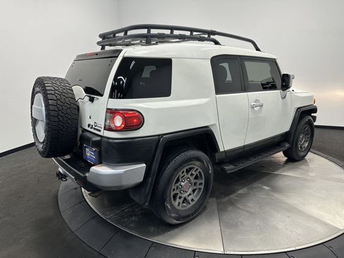 Used 2013 Toyota FJ Cruiser 4WD image 7