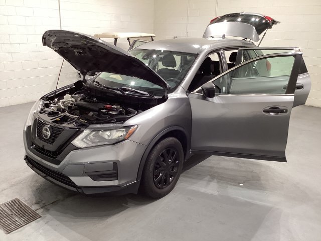 Used 2020 Nissan Rogue S FWD image 9